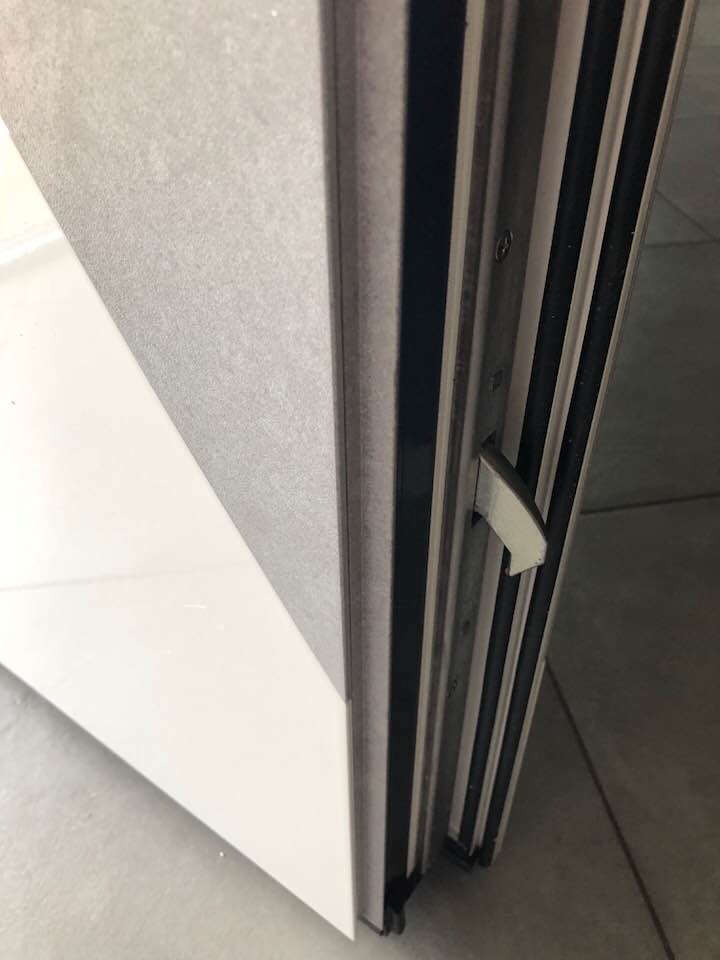 Porte d'entrée réalisation Trihome