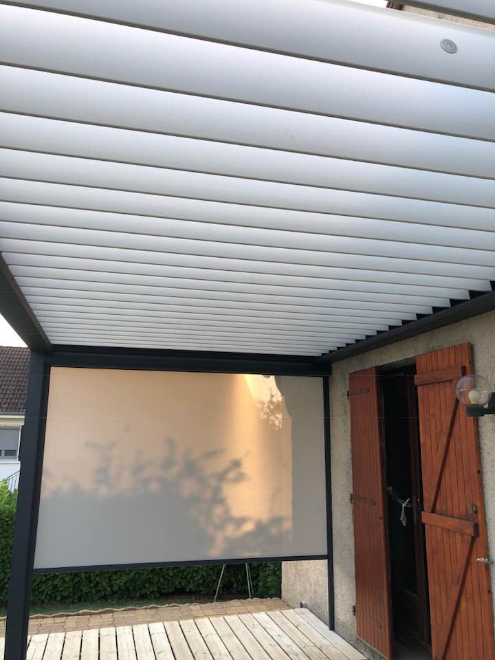 Pergola bioclimatique réalisation Trihome