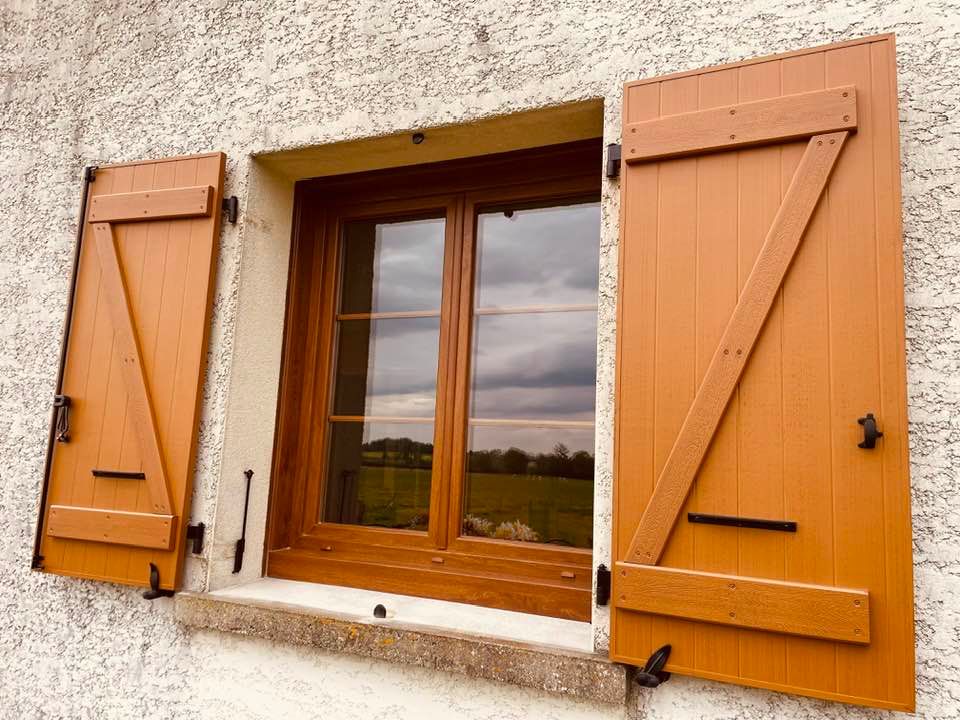 Volets Bautan en fibre de verre by Trihome Menuiseries