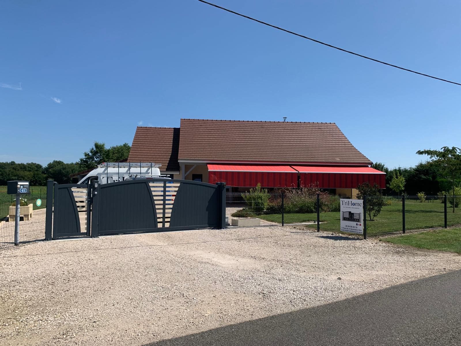 Stores Bannes toutes options by Trihome Menuiseries