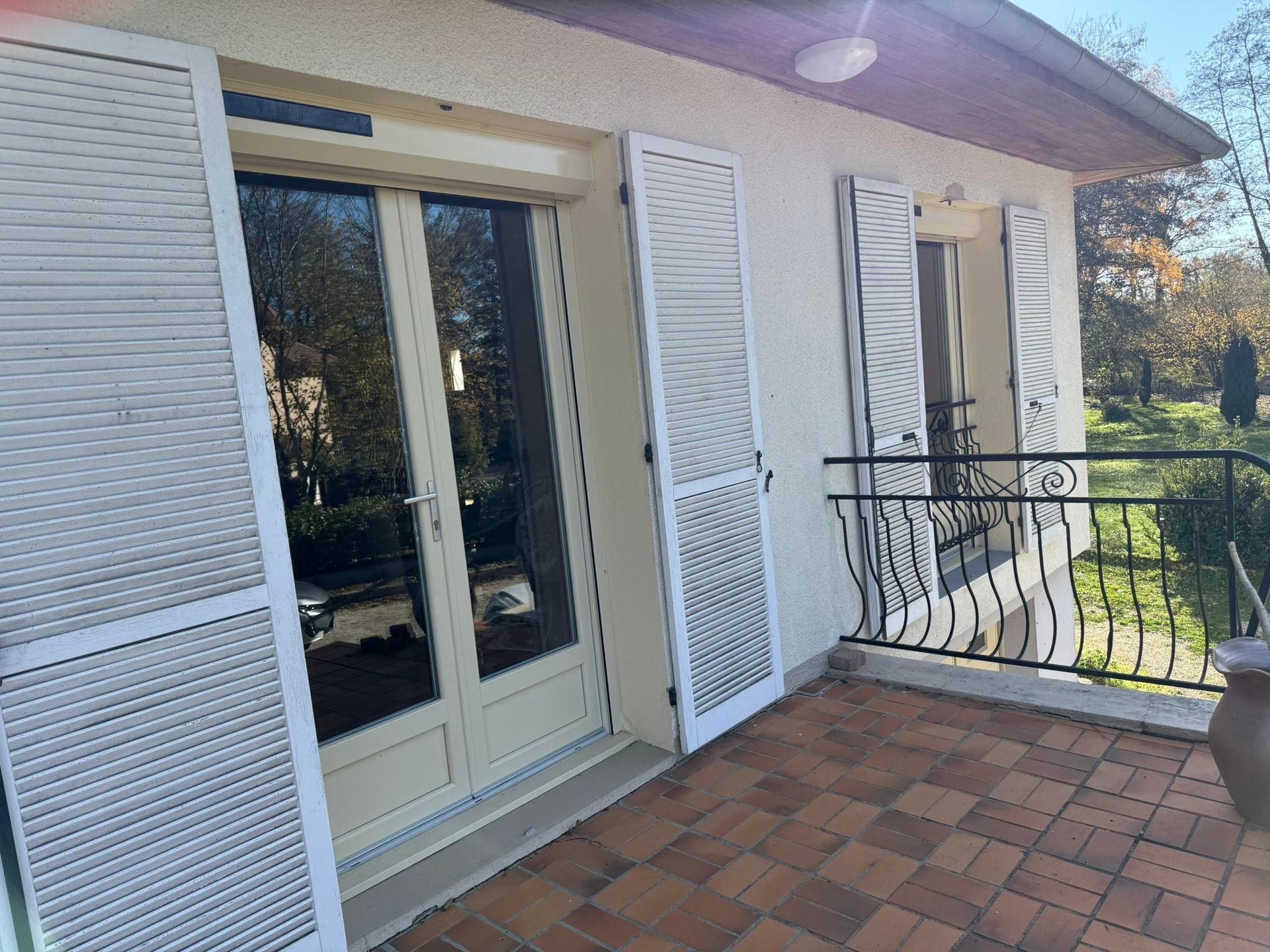 portes fenêtres et fenêtres PVC Oknoplast porte d’entrée avec vitrage haute performance verrissima au design sur mesure ? ?