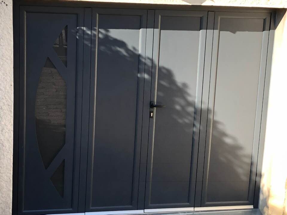 Porte de garage réalisation Trihome