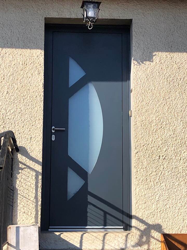 Porte de garage réalisation Trihome