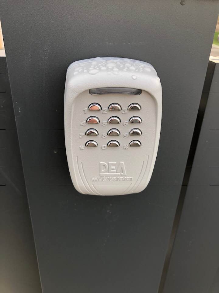 Porte de garage réalisation Trihome