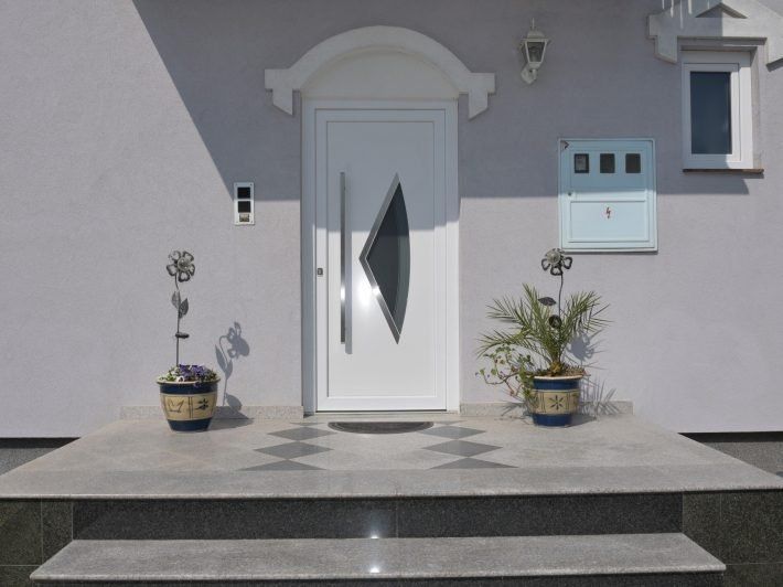 Réalisation porte d'entrée Trihome