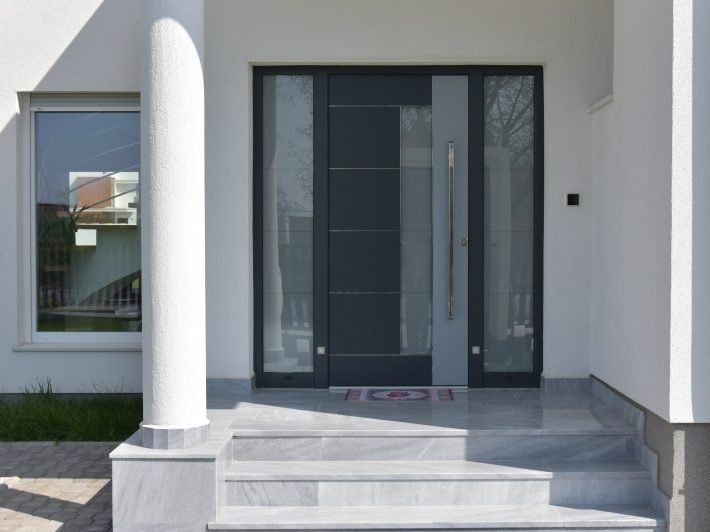 Réalisation porte d'entrée Trihome