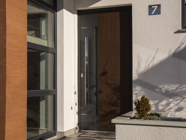 Réalisation porte d'entrée Trihome