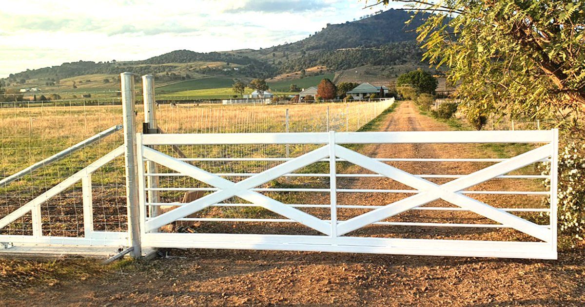 Rural & Commercial Heavy Duty Gates Australia | QuikFence