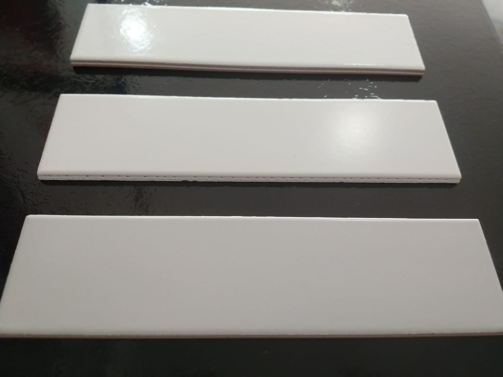 Ceniza- Gelo- White