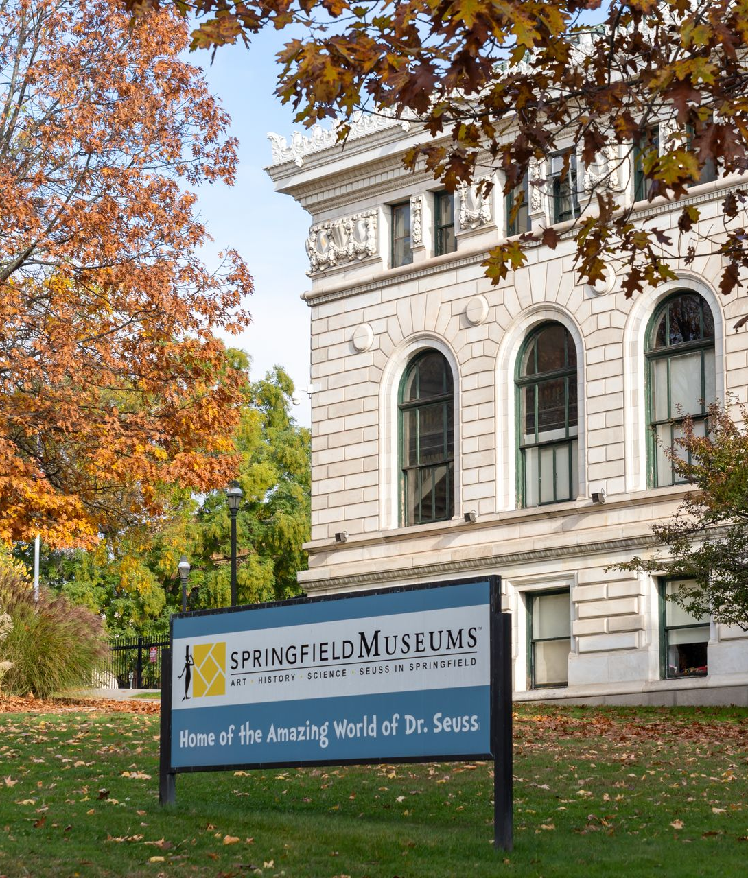 Springfield Museums building with sign