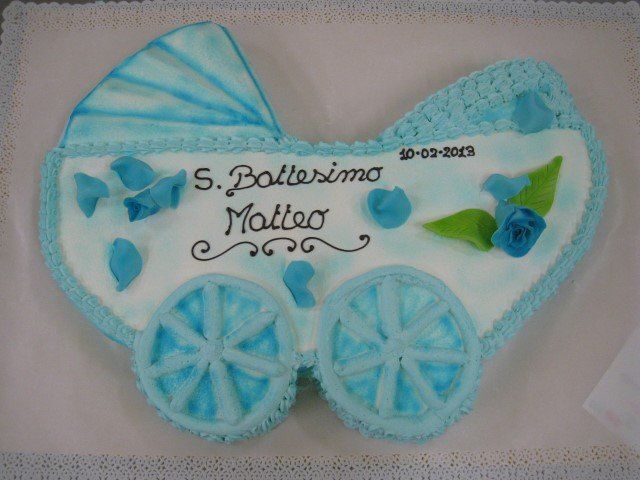 torta per battesimo a forma di culla