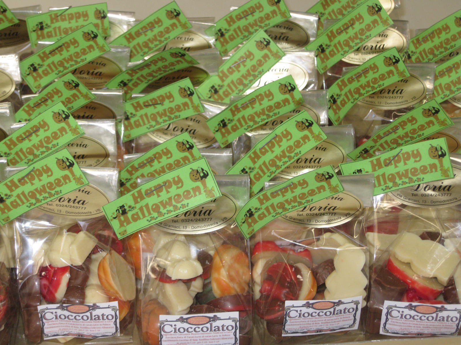 fantasmini al cioccolato bianco e al latte