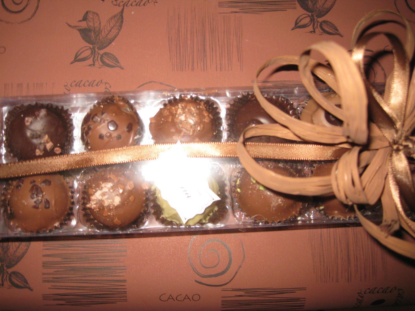 confezione regalo con dolcini alla crema