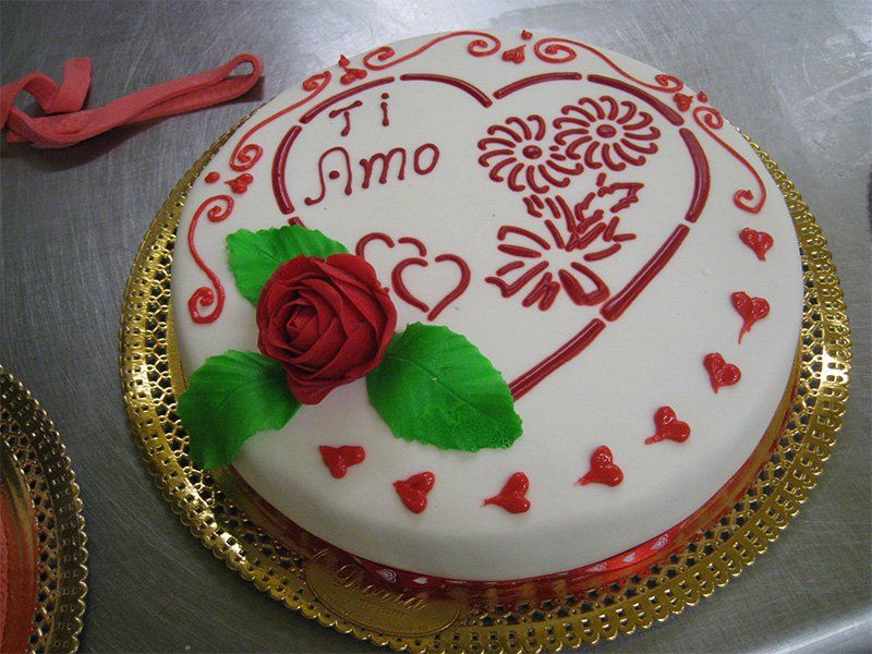 torta realizza a mano per innamorati