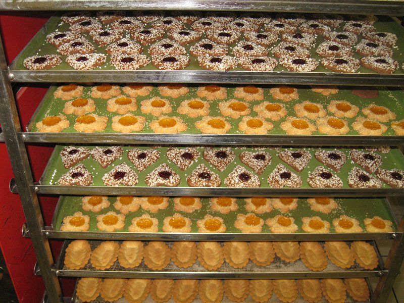 pasticcini con marmellata fresca