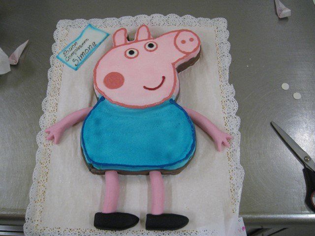 torta a forma di peppa pig
