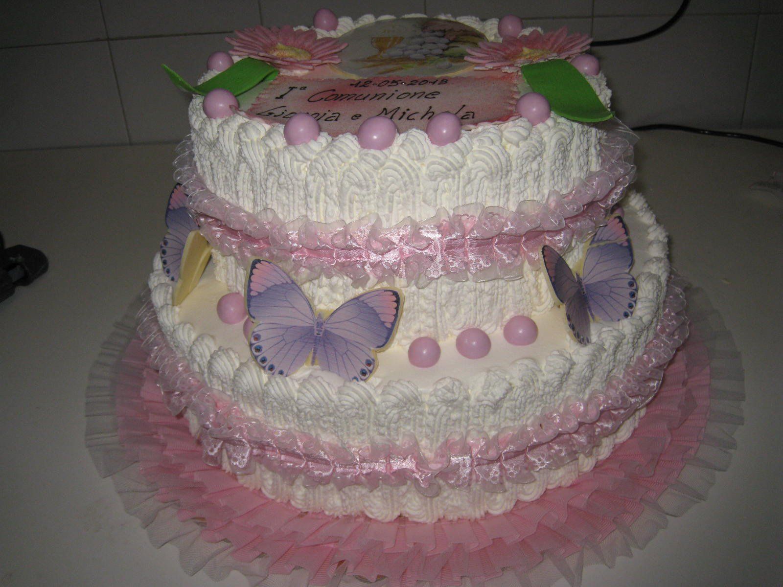 torta a due piani per bambina