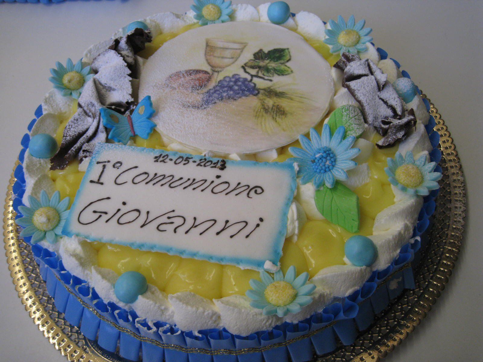 torta con crema pasticceria per la prima comunione