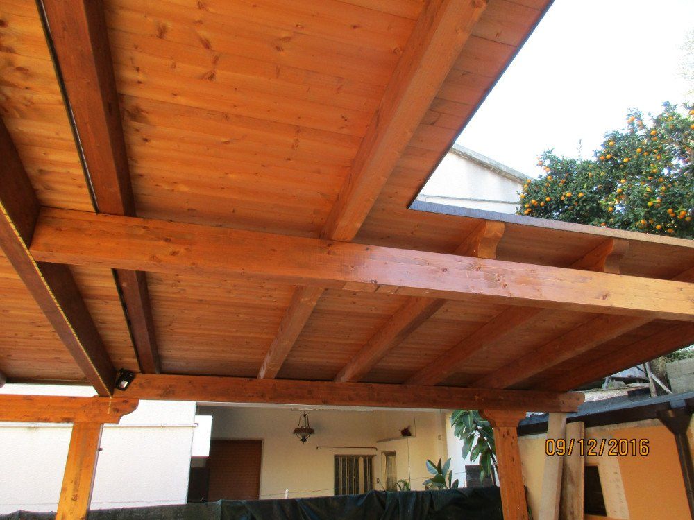 tetto in fase di costruzione