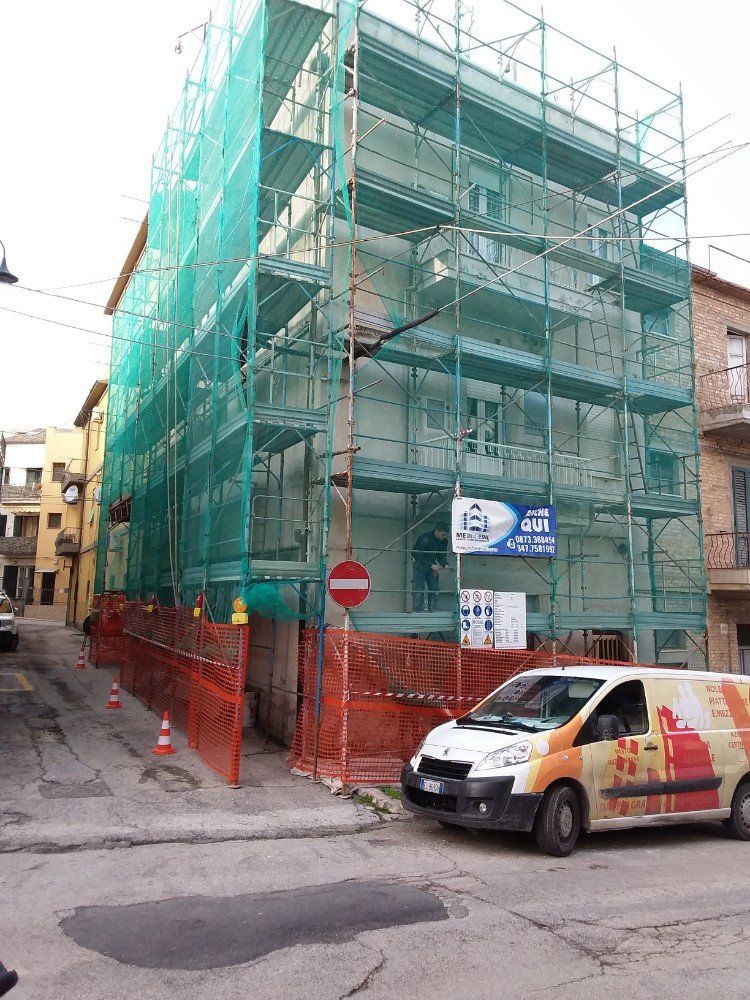 ristrutturazione di un palazzo