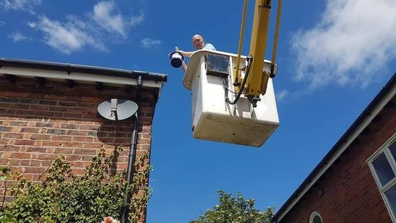 Cherry Picker Painting at Holmes Chapel 2019
