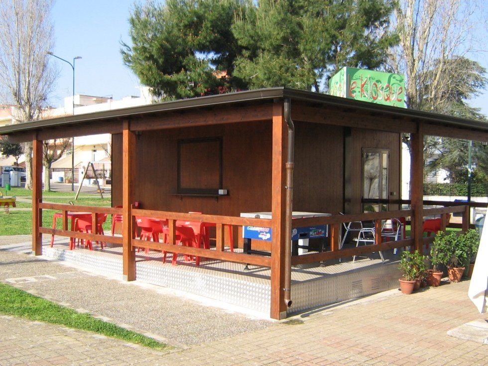 Chiosco prefabbricato in legno