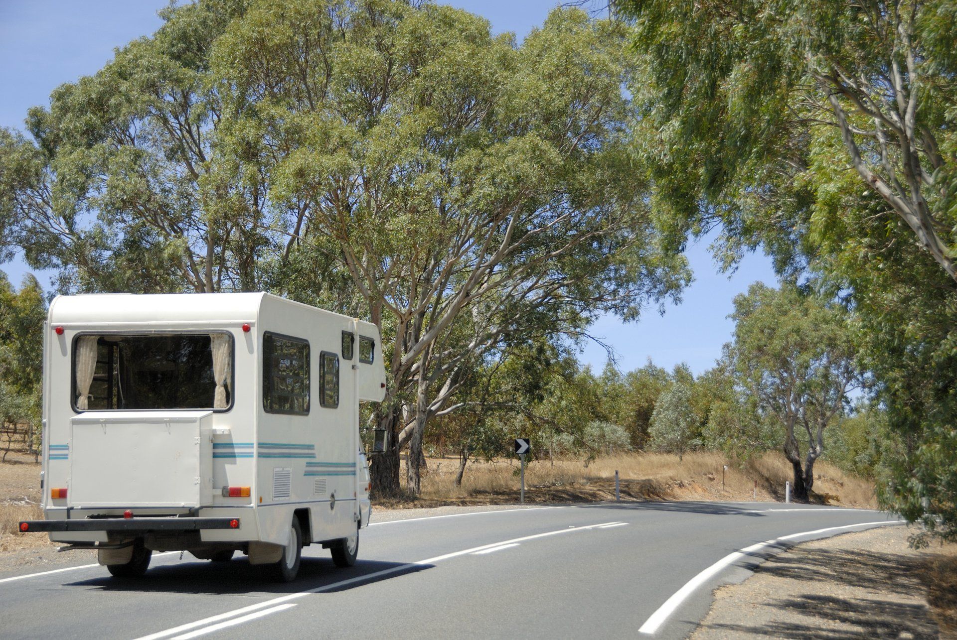 Motorhomes — River Heads, QLD — MJK Towing