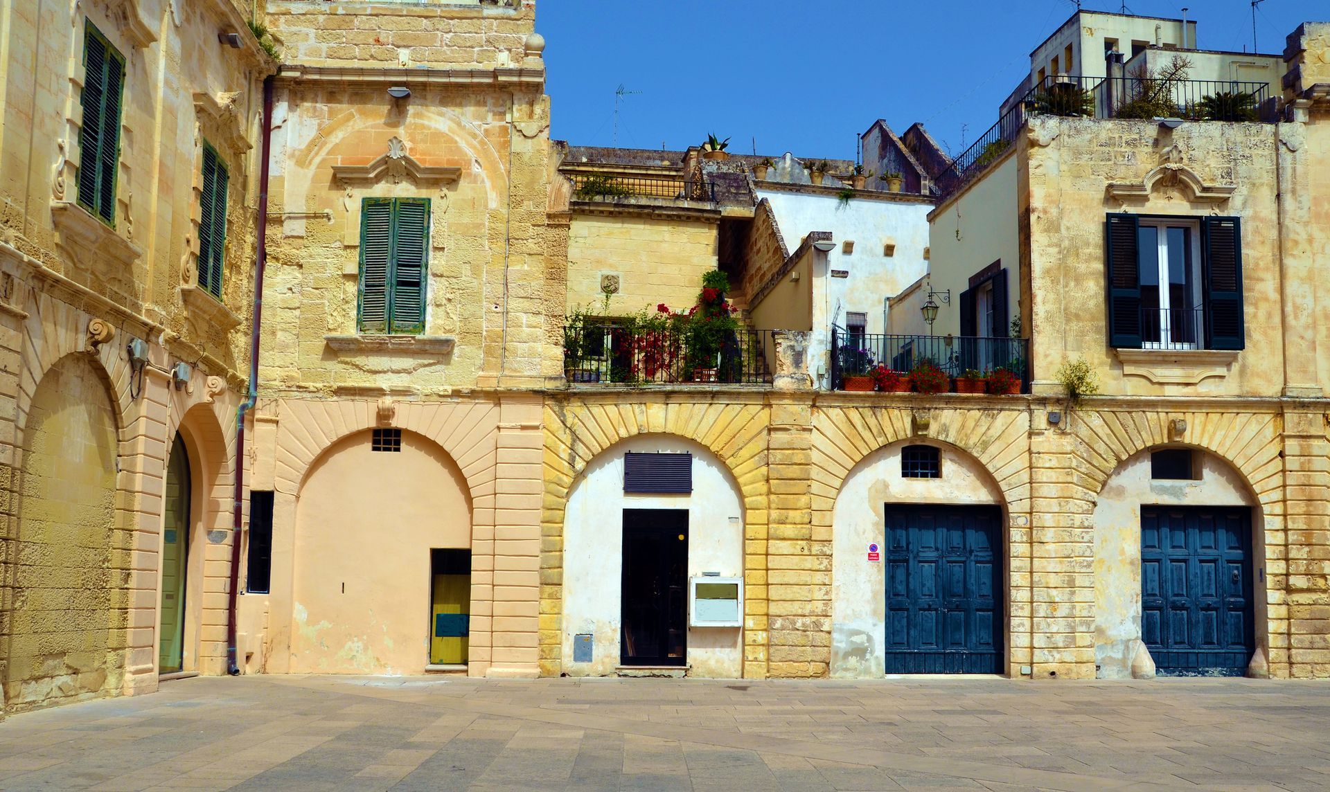 Scorci del centro storico di Lecce 1