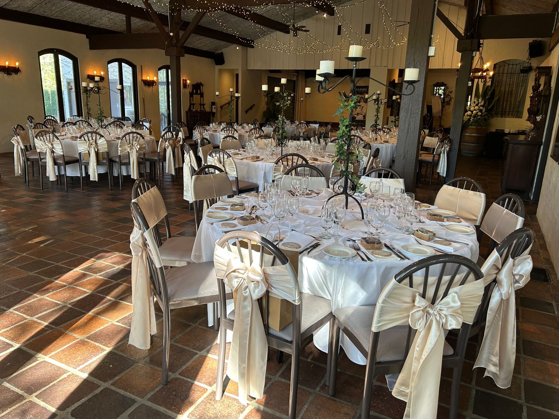 Bridal Holding White Flowers — Pialba, QLD — Wide Bay Crane Hire Bridal Holding White Flowers — Pialba, QLD — Wide Bay Crane Hire