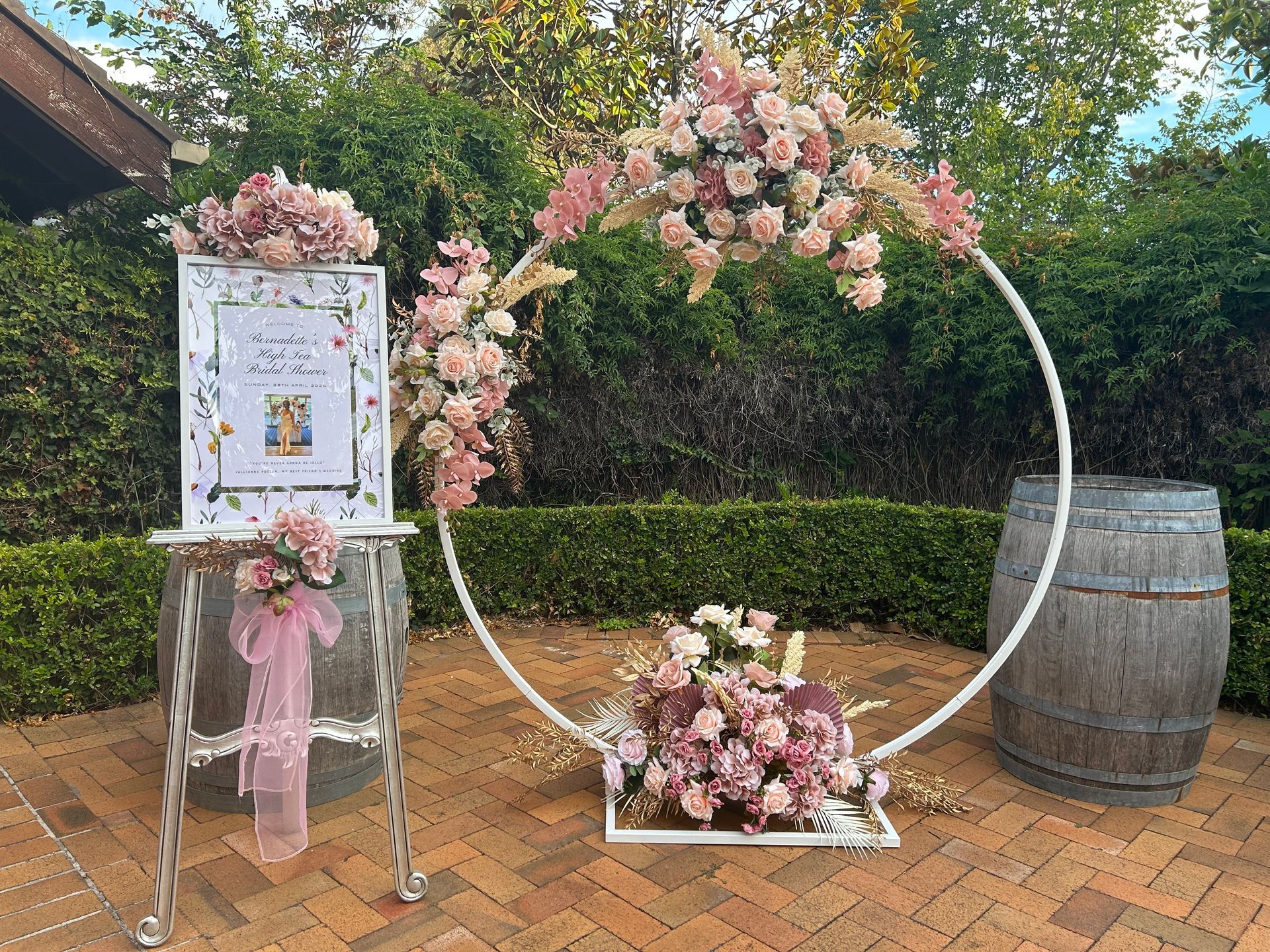 Bridal Holding White Flowers — Pialba, QLD — Wide Bay Crane Hire Bridal Holding White Flowers — Pialba, QLD — Wide Bay Crane Hire