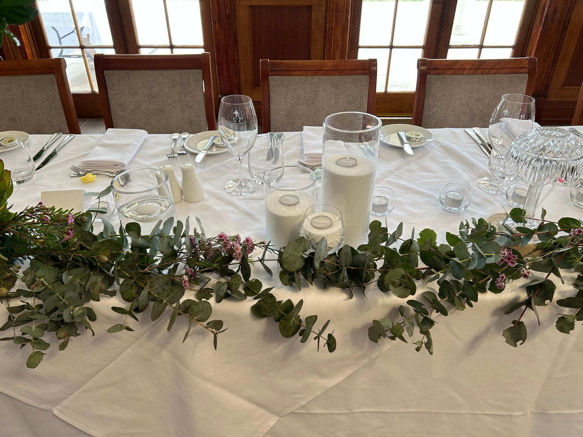 Bridal Holding White Flowers — Pialba, QLD — Wide Bay Crane Hire Bridal Holding White Flowers — Pialba, QLD — Wide Bay Crane Hire