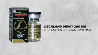 Un vial de Decaland Depot 200 mg, que contiene decanoato de nandrolona, ​​junto a su caja.