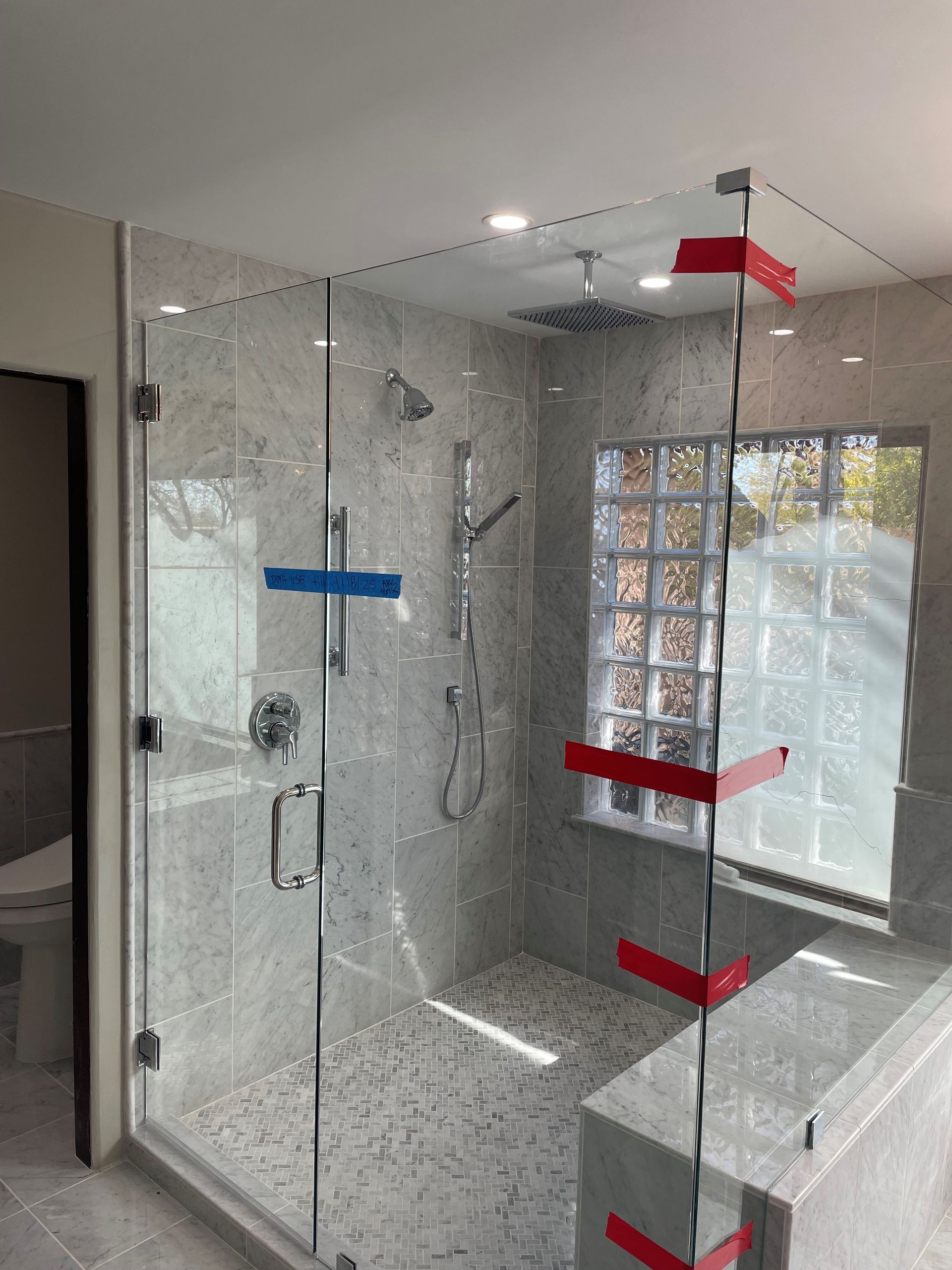 frameless-glass-shower-enclosure-paradise-valley. 