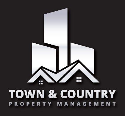 Remax town and country Logo