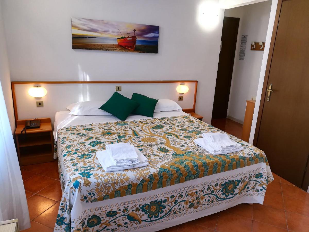 camera dell'albergo