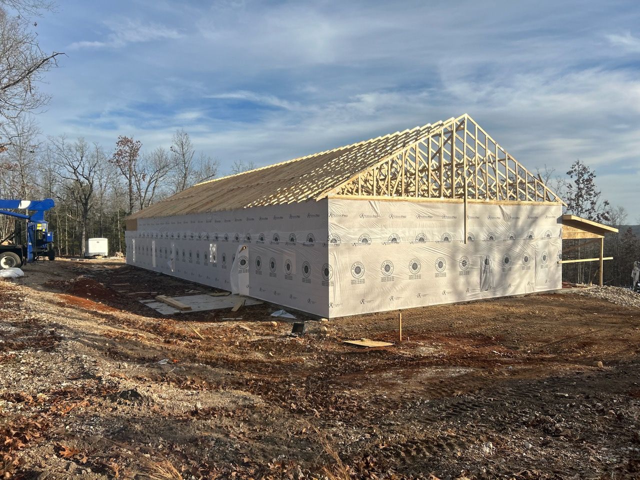 a large building is being built with a roof that is covered with a roofing material that says ' roof '