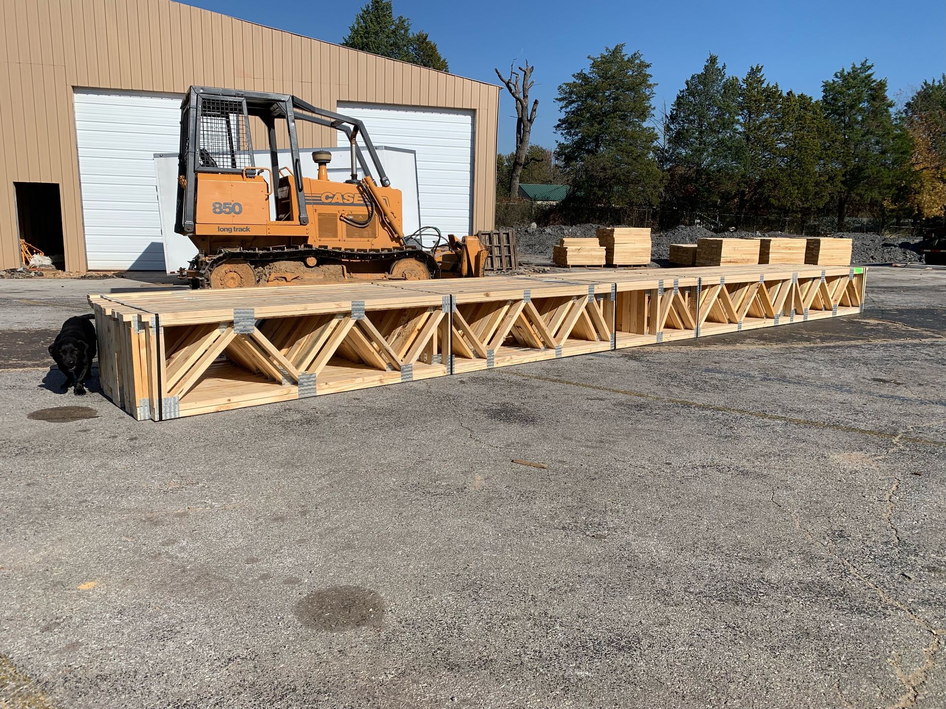 a bulldozer with the number 850 on it