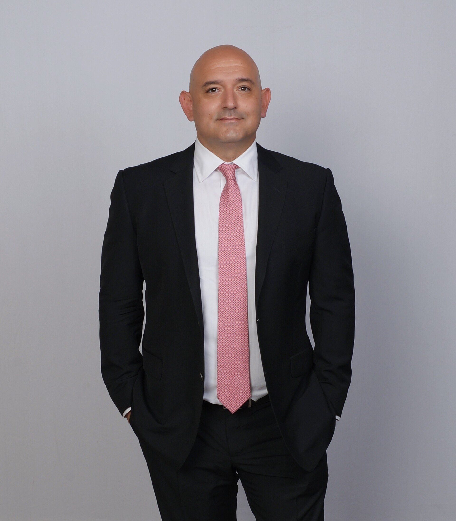 Shant Sherbetdjian — Los Angeles — RE/MAX Commercial & Investment Realty