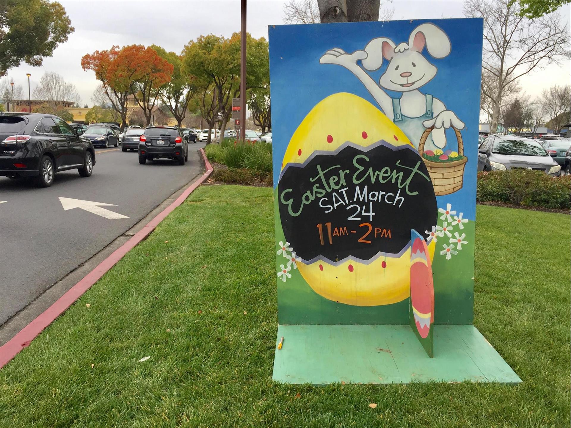 A sign that says easter event on it