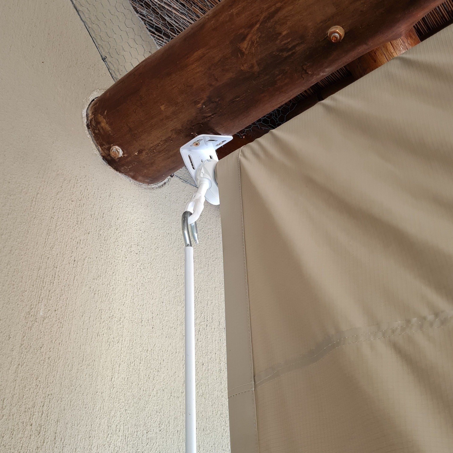 Outdoor Canvas Blind - Gear Mechanism