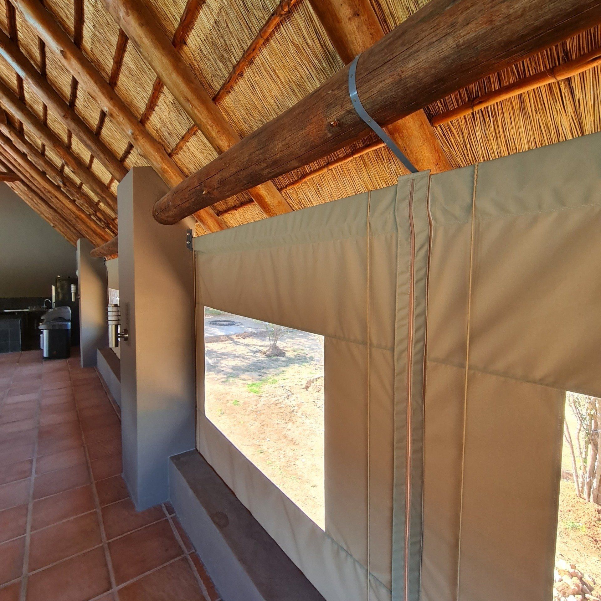 Rope & Pulley Blind with zips Rope & Pulley Blind with zips