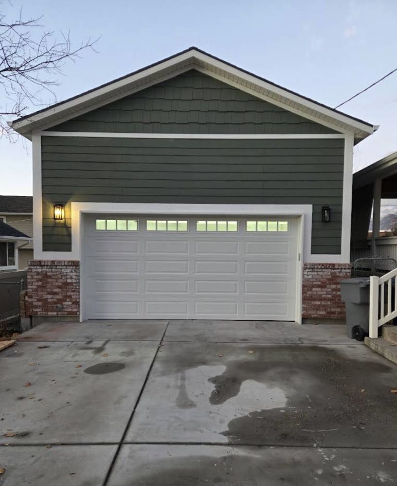 New garage rebuild by Swift Restoration and Remodeling in Farmington, UT