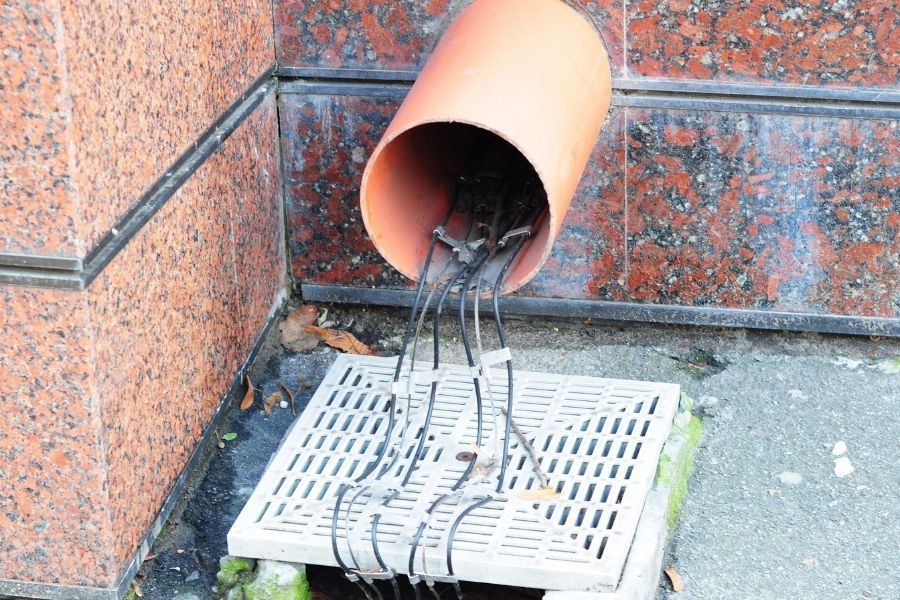 Heat cables installed in gutters