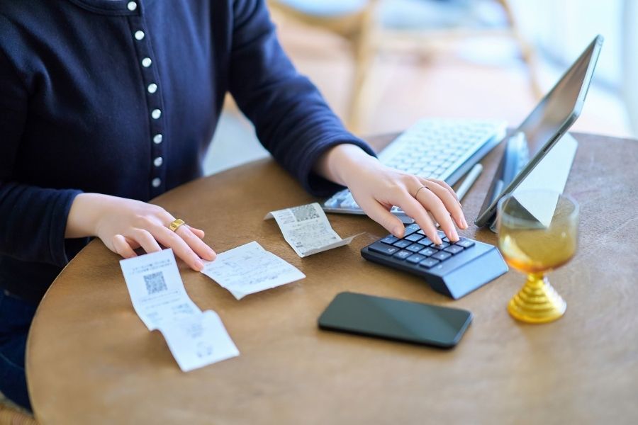 Organized receipts and expense tracking