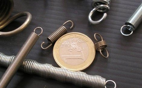 molle a trazione su misura