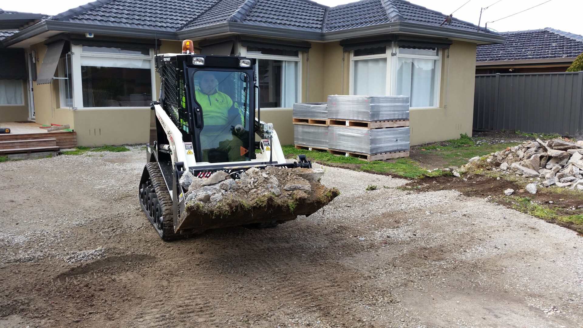 Our Machines Possi Track