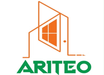 Un logo caratterizzato dal contorno arancione di una porta aperta con un vetro all'interno, sopra la scritta verde 