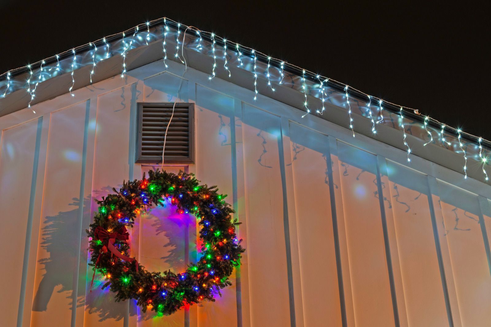 Holiday Lighting in Jacksonville, Anniston & Oxford, Alabama