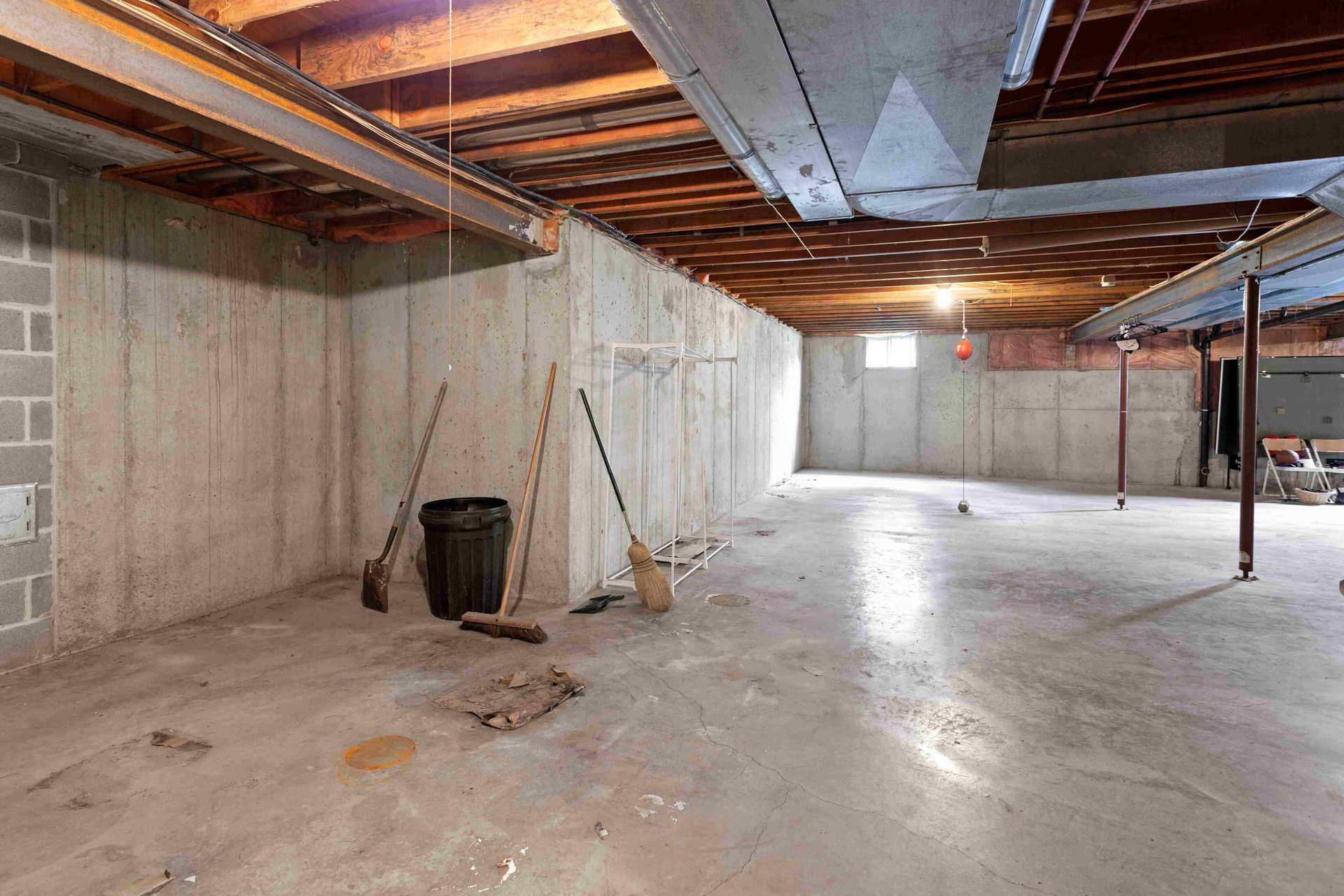 unfinished basement before work starts