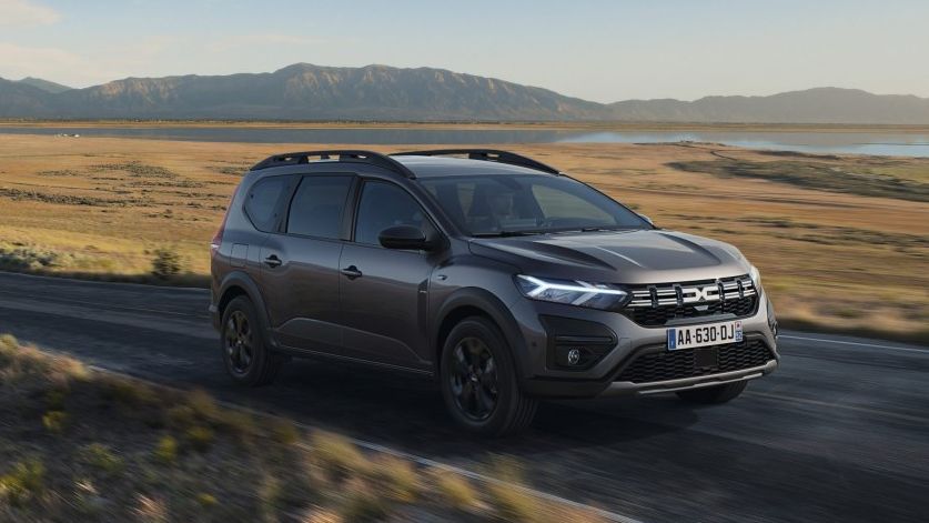 Dacia Jogger Hybrid 140 rechtsvoor